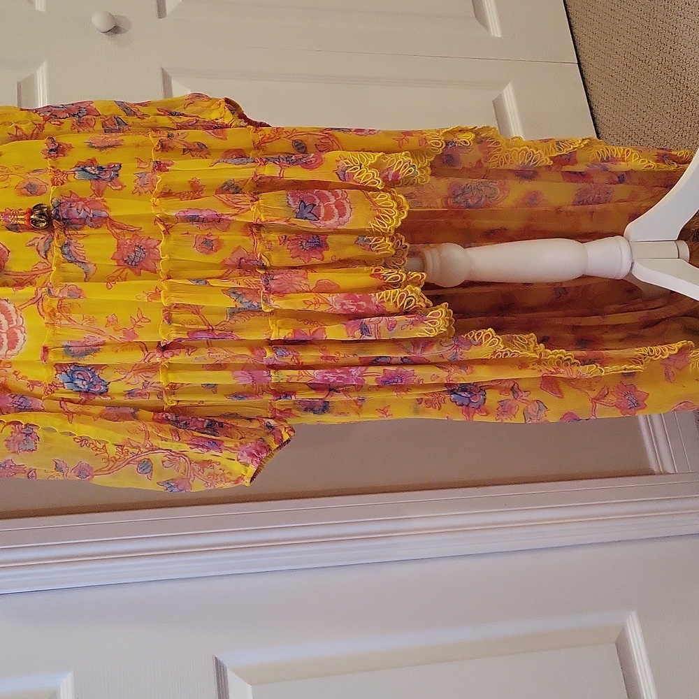 HEMANT & NANDITA Vibrant Yellow Floral 2 Peices Set - Picture 3 of 12